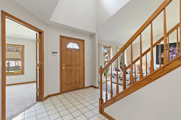 $475,000 | 160 Brentwood Trail, Elgin, IL 60120