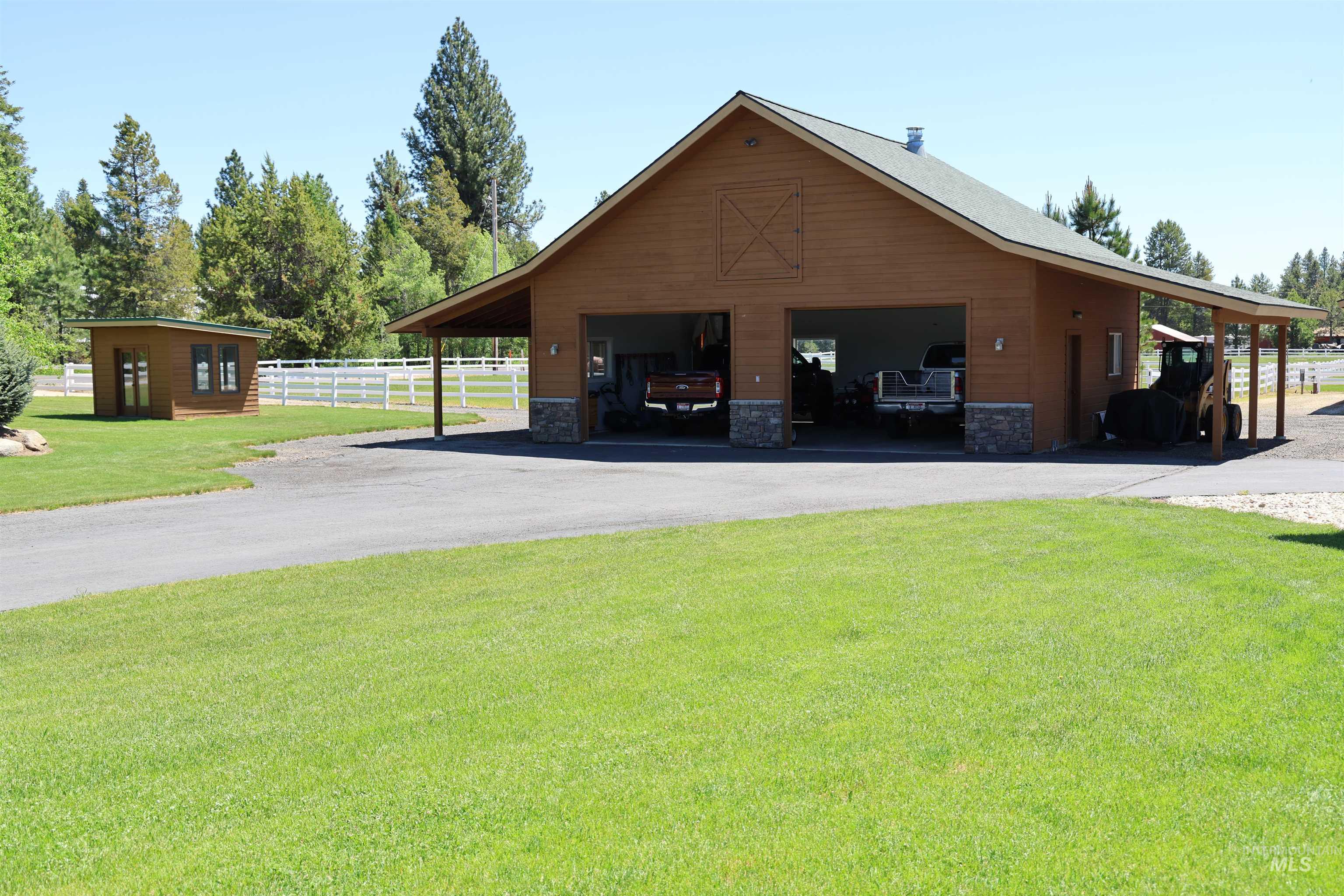 13761 Clear View Road McCall, ID 83638 - Photo 8 of 38