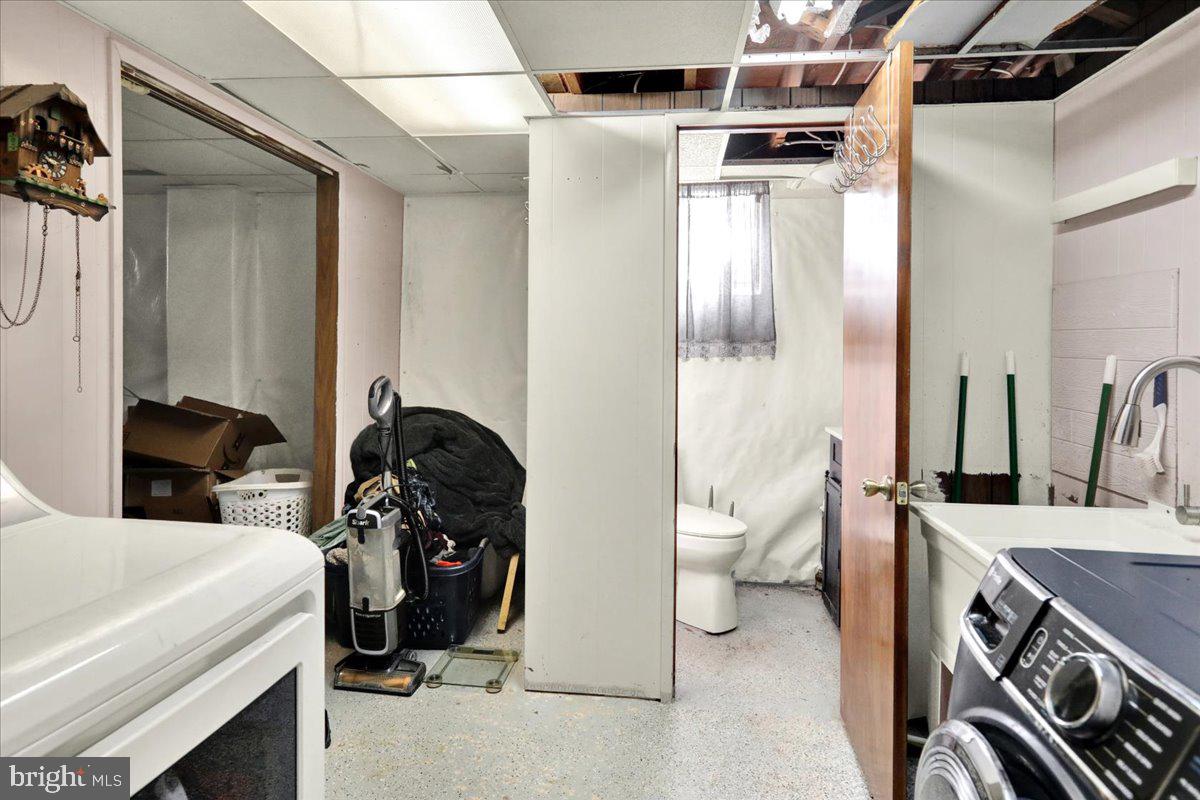 2156 Georgia Road Temple, PA 19560 - Photo 25 of 28