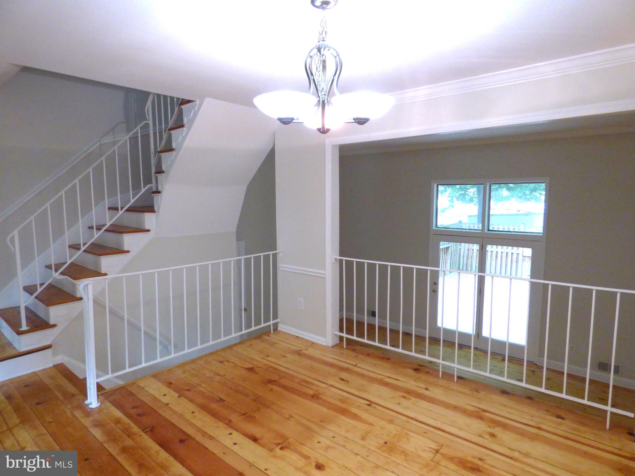 11850 Dunlop Court Reston, VA 20191 - Photo 14 of 36