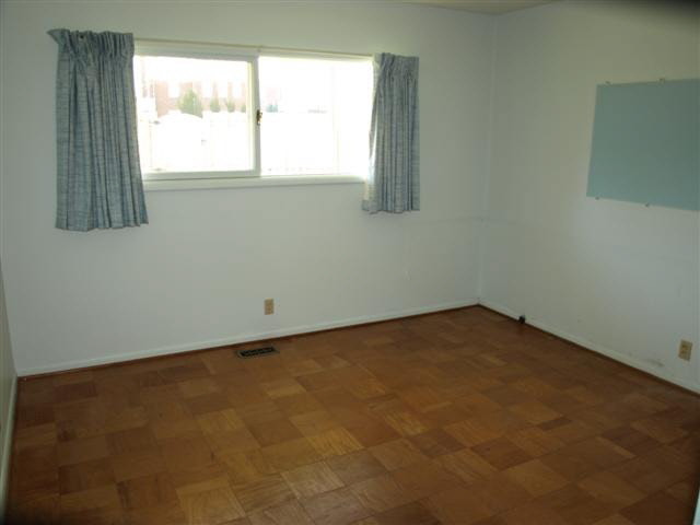 2705 West Petty Road Muncie, IN 47304 - Photo 6 of 9 Gallery Image 6