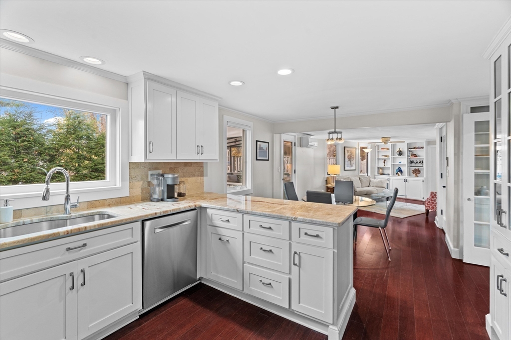 5 Woodbrier Road Topsfield, MA 01983 - Photo 9 of 42 Gallery Image 9