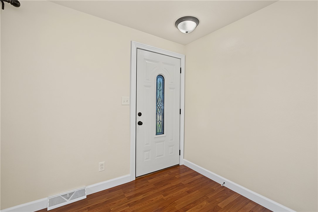 1209 Student Avenue Springfield, OH 45503 - Photo 6 of 47