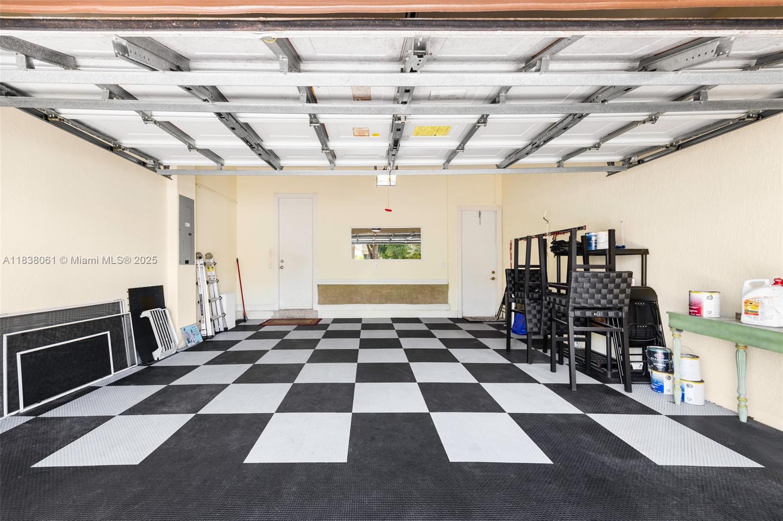 1571 Breakwater Terrace Hollywood, FL 33019 - Photo 23 of 42 a black and white checkered floor