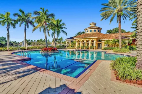 $840,000 | 1571 Breakwater Terrace, Hollywood, FL 33019