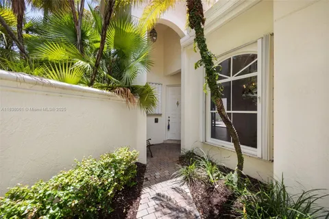 $840,000 | 1571 Breakwater Terrace, Hollywood, FL 33019