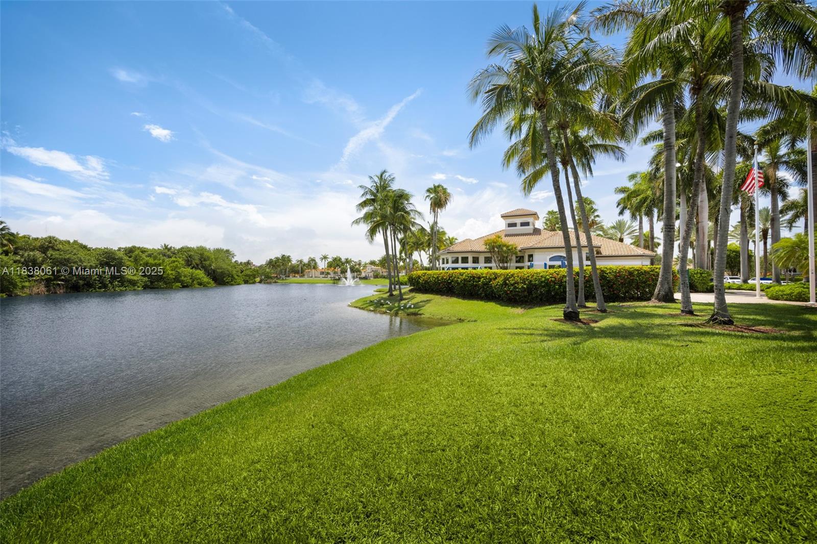 1571 Breakwater Terrace Hollywood, FL 33019 - Photo 31 of 42 a view of a lake and outdoor space