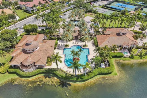$840,000 | 1571 Breakwater Terrace, Hollywood, FL 33019