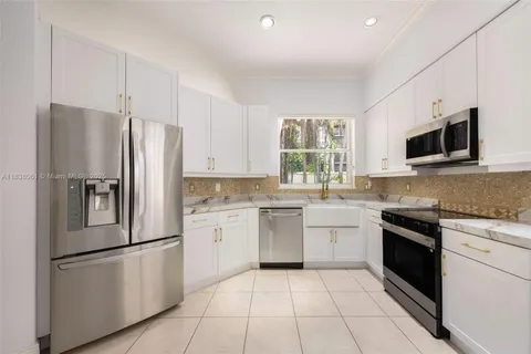 $840,000 | 1571 Breakwater Terrace, Hollywood, FL 33019