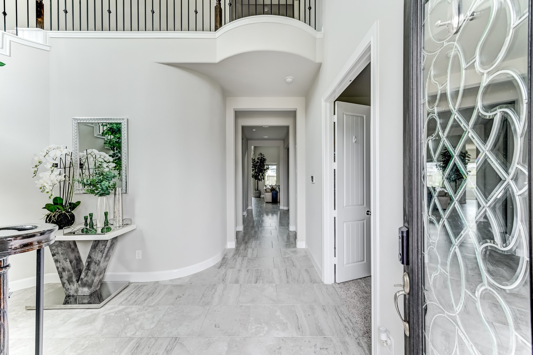 5806 Metaphor Way Rosenberg, TX 77469 - Photo 5 of 50 a view of a entryway door with hallway