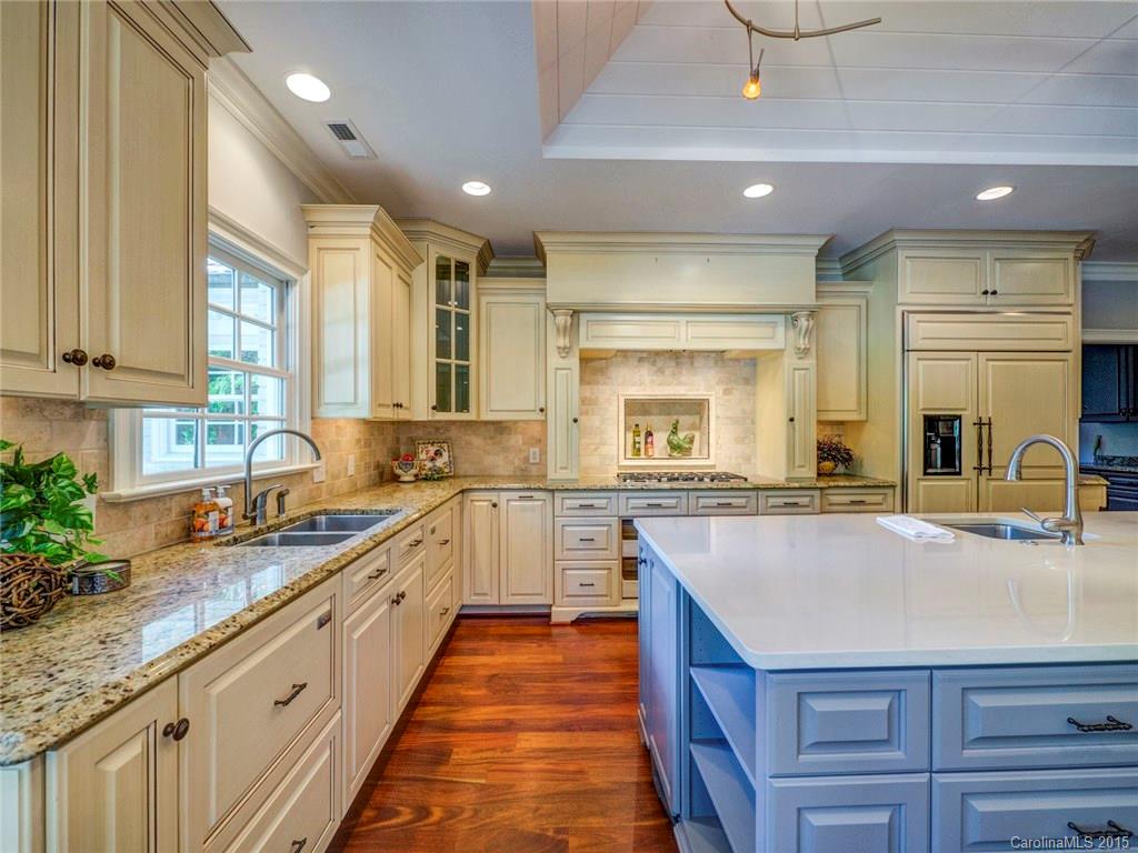 3916 Foxcroft Road Charlotte, NC 28211 - Photo 8 of 24 Gallery Image 8