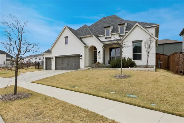 $750,000 | 2301 Sandlin Drive, Fort Worth, TX 76008