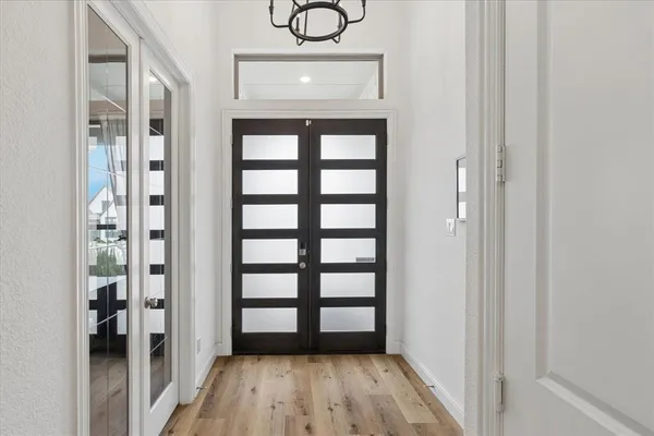 $750,000 | 2301 Sandlin Drive, Fort Worth, TX 76008