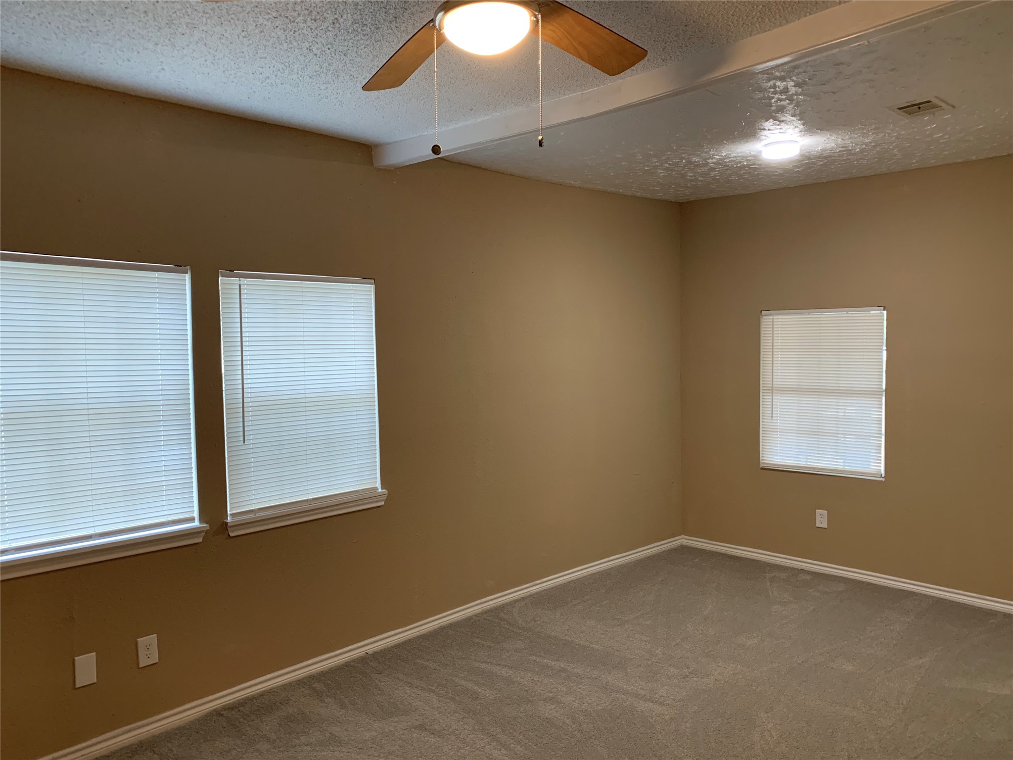 7210 Wileyvale Road, Unit B Houston, TX 77016 - Photo 3 of 10 Gallery Image 3
