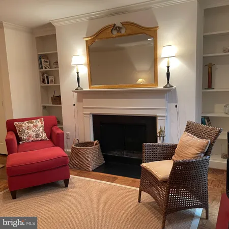 $4,500 | 3221 Sutton Place Northwest, Unit B, Washington, DC 20016