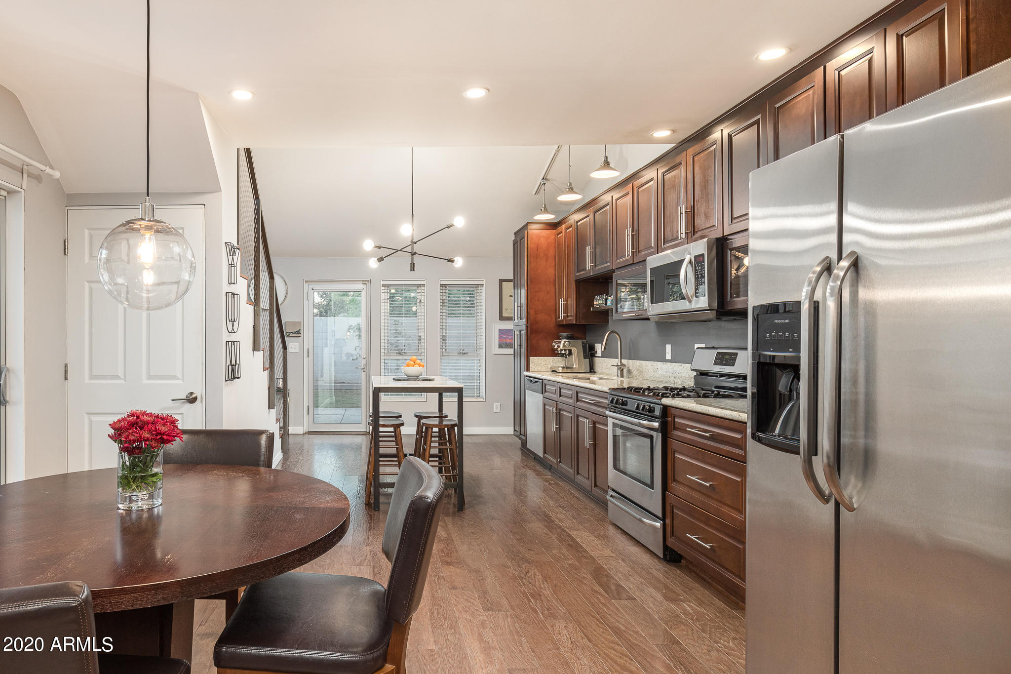 1541 East Cheery Lynn Road Phoenix, AZ 85014 - Photo 11 of 46 Upgraded stainless steel appliances