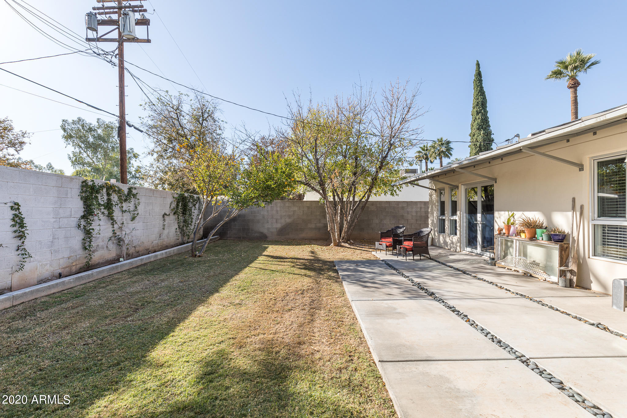 1541 East Cheery Lynn Road Phoenix, AZ 85014 - Photo 40 of 46 View looking West in rear yard