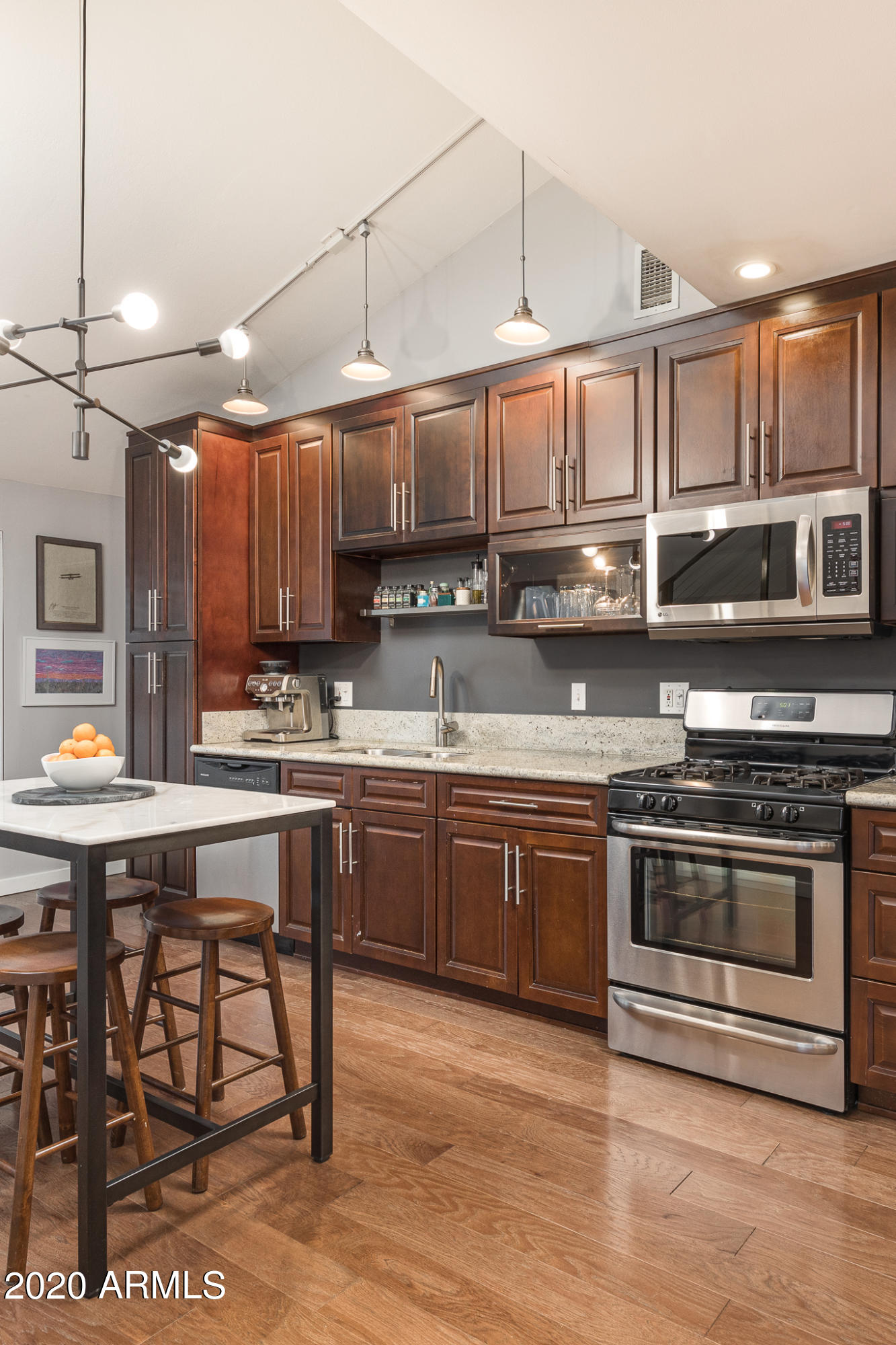 1541 East Cheery Lynn Road Phoenix, AZ 85014 - Photo 9 of 46 Real wood cabinetry & quartz counters