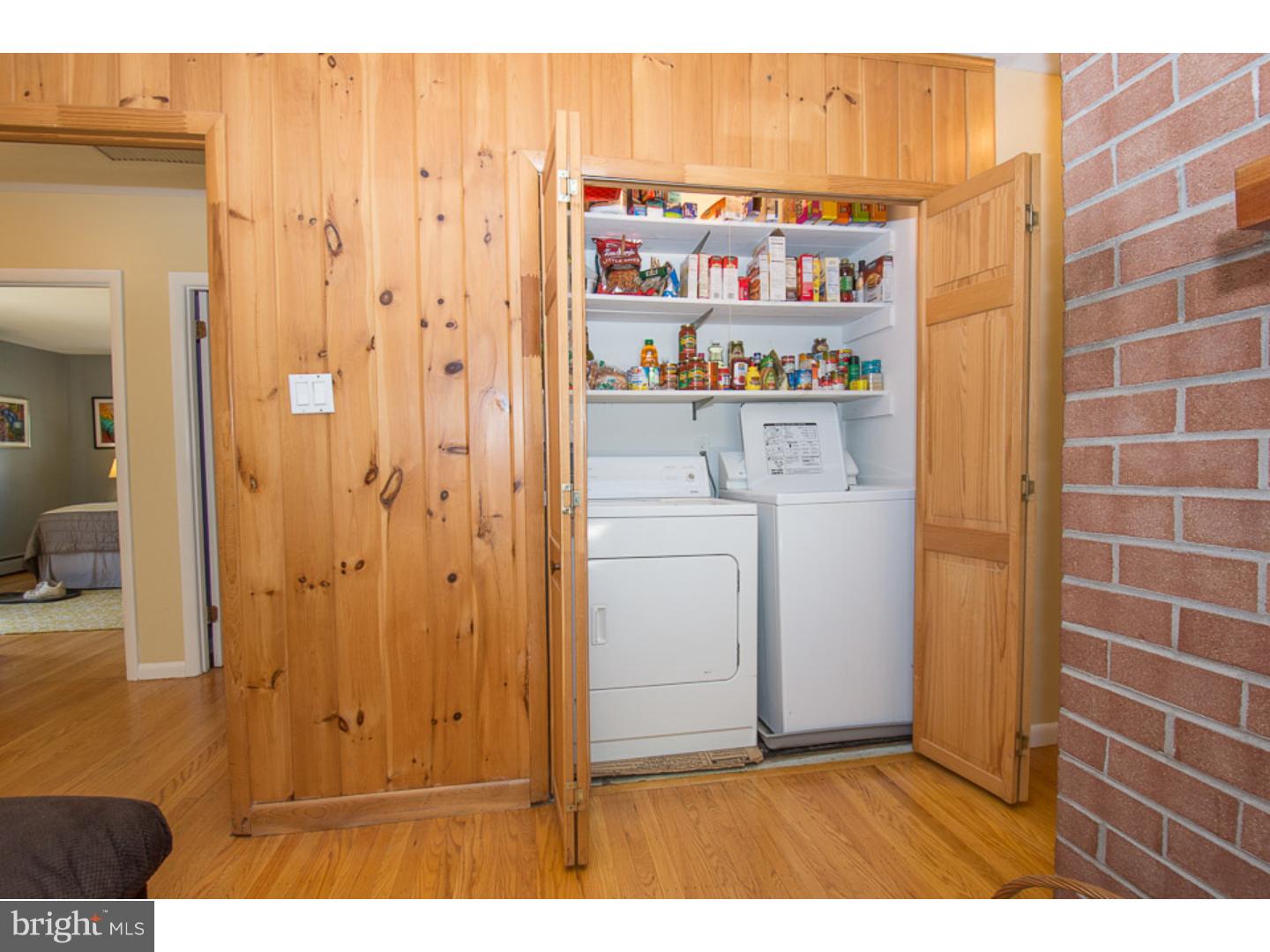 965 Edwards Drive Springfield, PA 19064 - Photo 22 of 25 Laundry Room