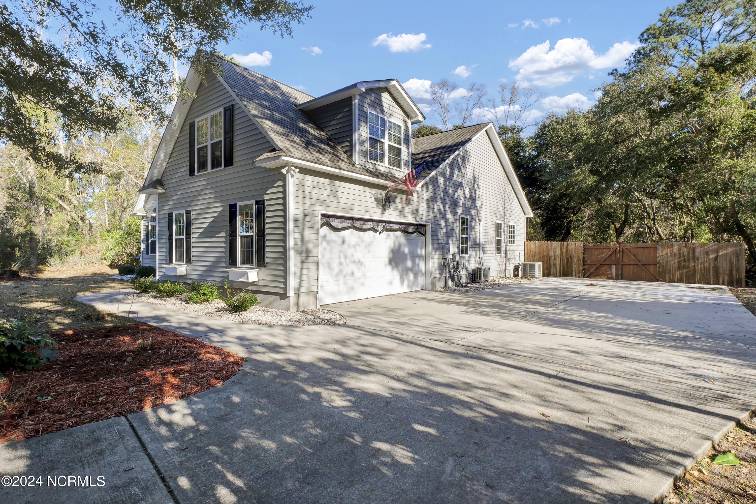 241 Hickory Point Road Hampstead, NC 28443 - Photo 28 of 39 28