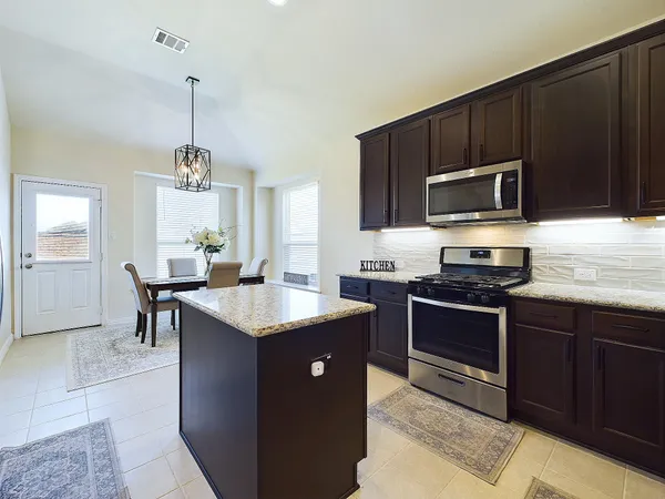 $2,450 | 15427 Crathie Bend Drive, Humble, TX 77346