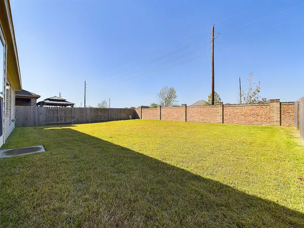$2,450 | 15427 Crathie Bend Drive, Humble, TX 77346