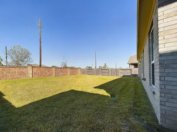 $2,450 | 15427 Crathie Bend Drive, Humble, TX 77346