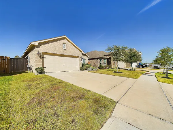 $2,450 | 15427 Crathie Bend Drive, Humble, TX 77346