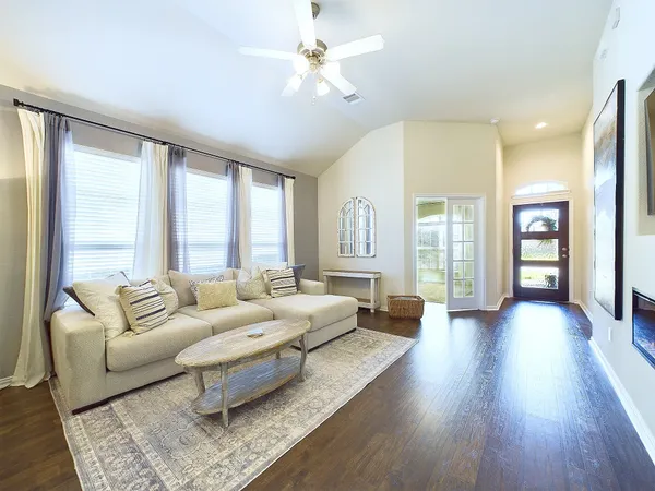 $2,450 | 15427 Crathie Bend Drive, Humble, TX 77346