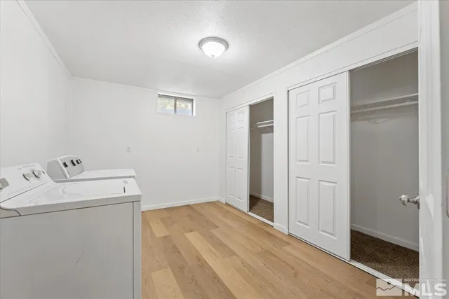 a view of utility room