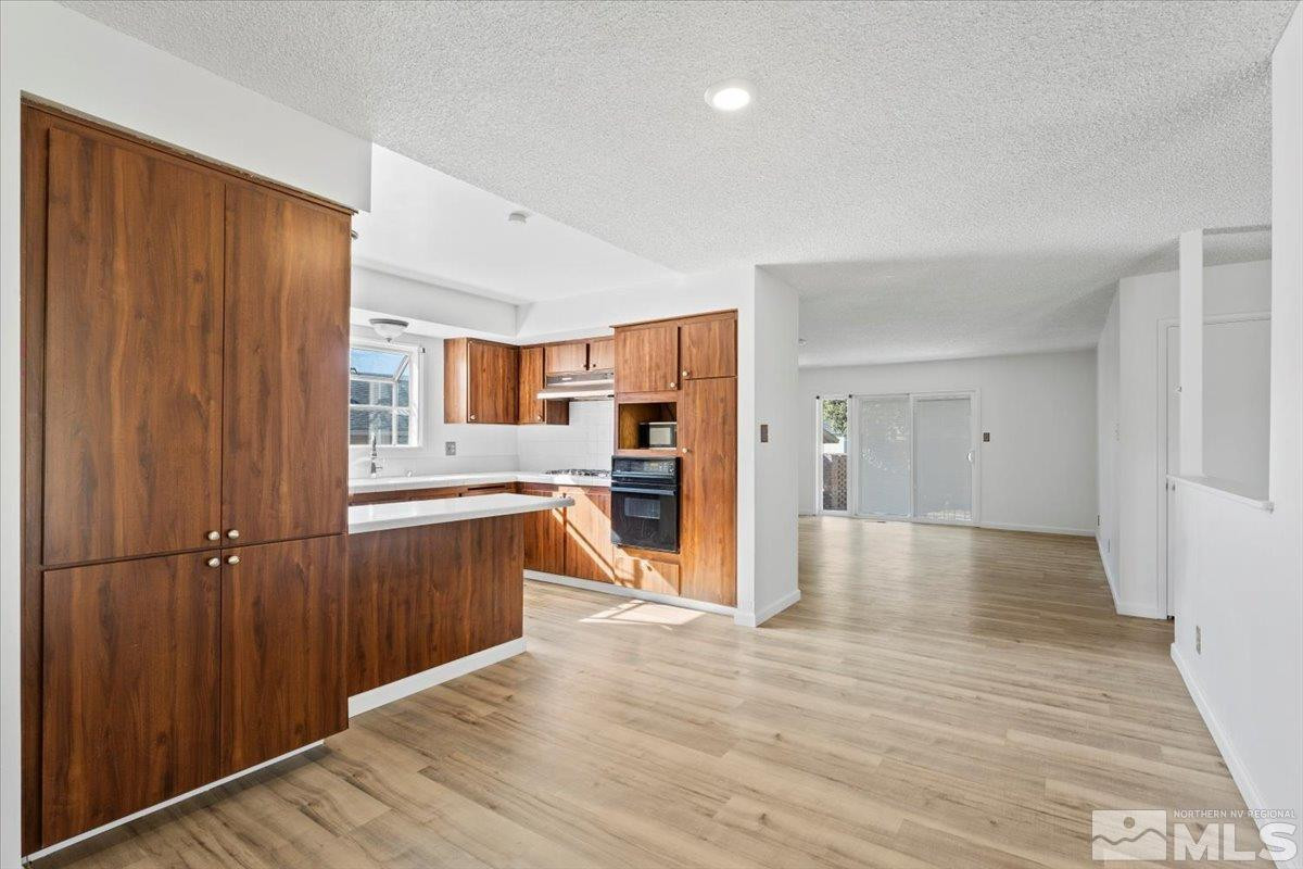 1245 Muir Drive Reno, NV 89503 - Photo 9 of 40 Photo 9