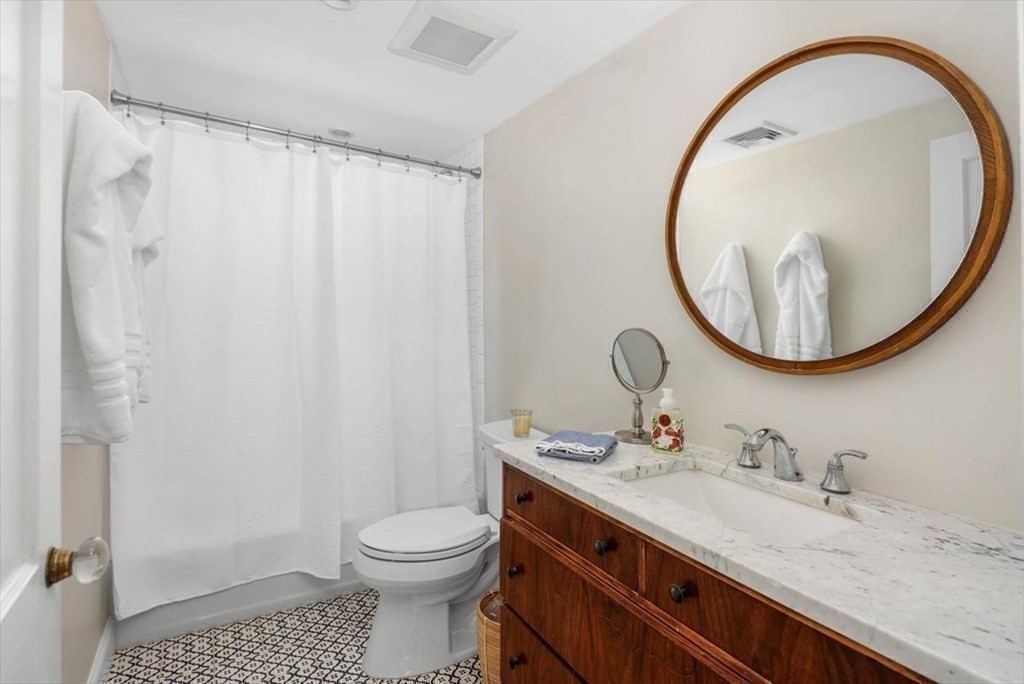 72 Carlton Road Marshfield, MA 02050 - Photo 16 of 27 Gallery Image 16