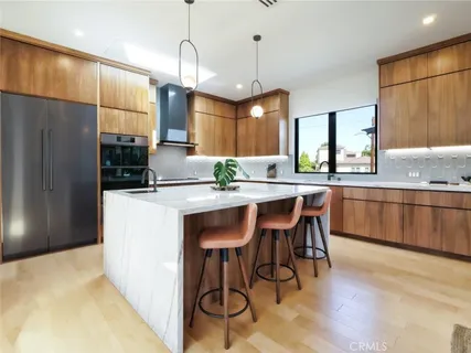 $1,890,000 | 4756 Keniston Avenue, View Park, CA 90043