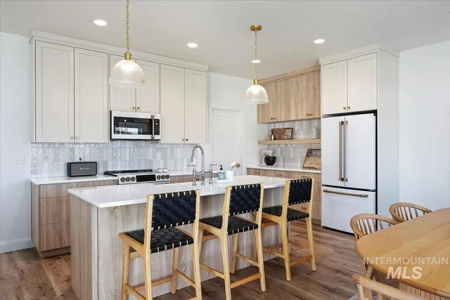 $809,900 | 702 Lake Street, Kimberly, ID 83341