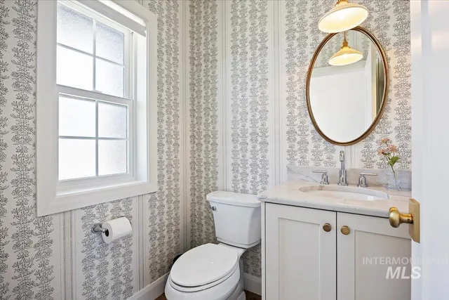 $809,900 | 702 Lake Street, Kimberly, ID 83341