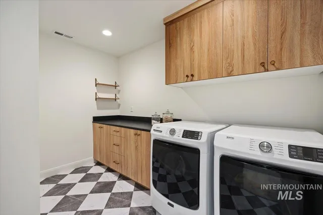 $809,900 | 702 Lake Street, Kimberly, ID 83341