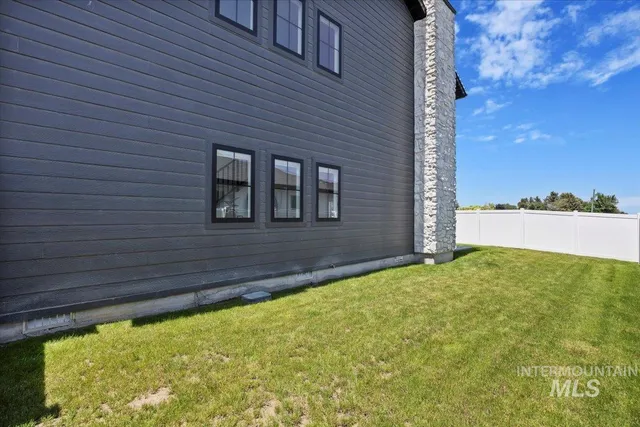 $809,900 | 702 Lake Street, Kimberly, ID 83341