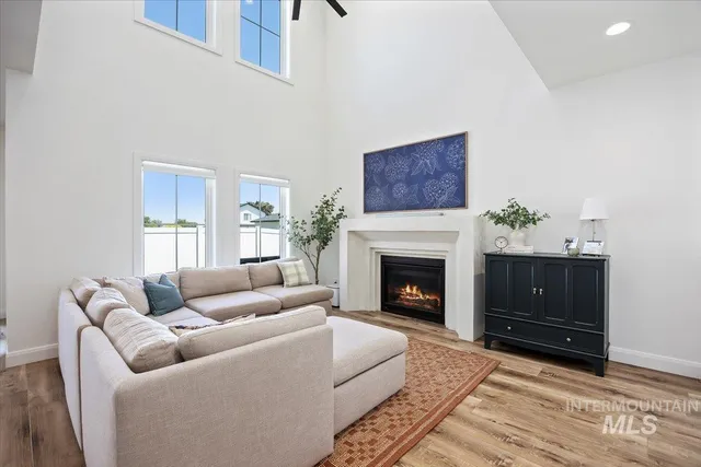 $809,900 | 702 Lake Street, Kimberly, ID 83341