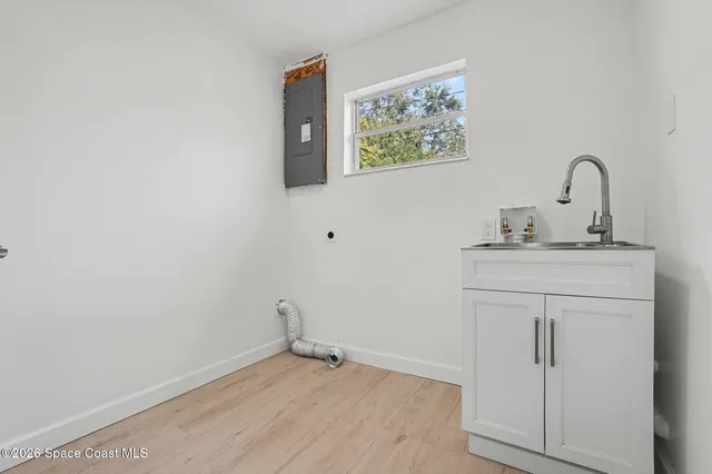 a view of a hallway with closet