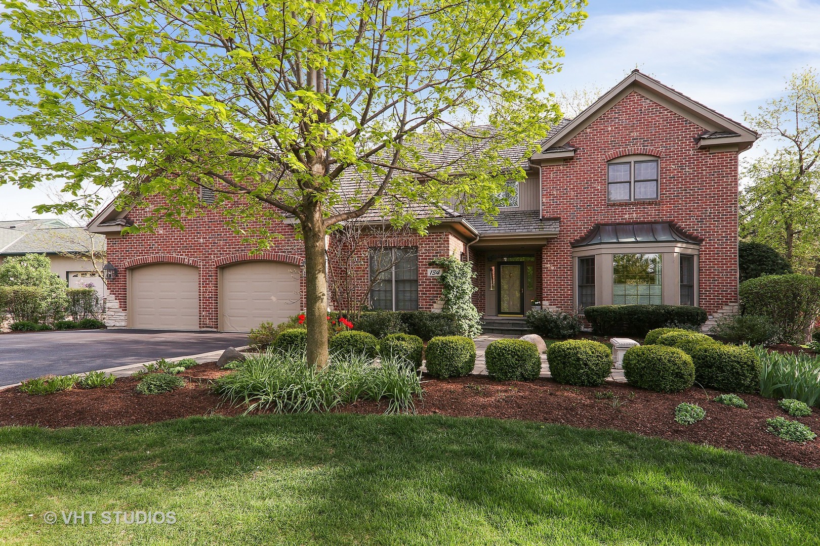 134 West 59th Street Burr Ridge, IL 60527 - Photo 2 of 32