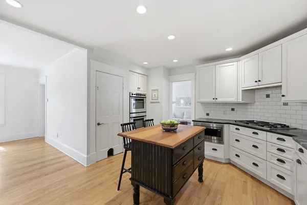 $549,900 | 102 Greenacre Avenue, Longmeadow, MA 01106