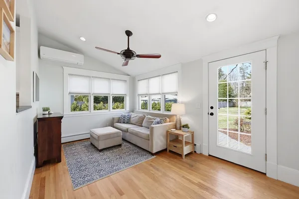 $549,900 | 102 Greenacre Avenue, Longmeadow, MA 01106