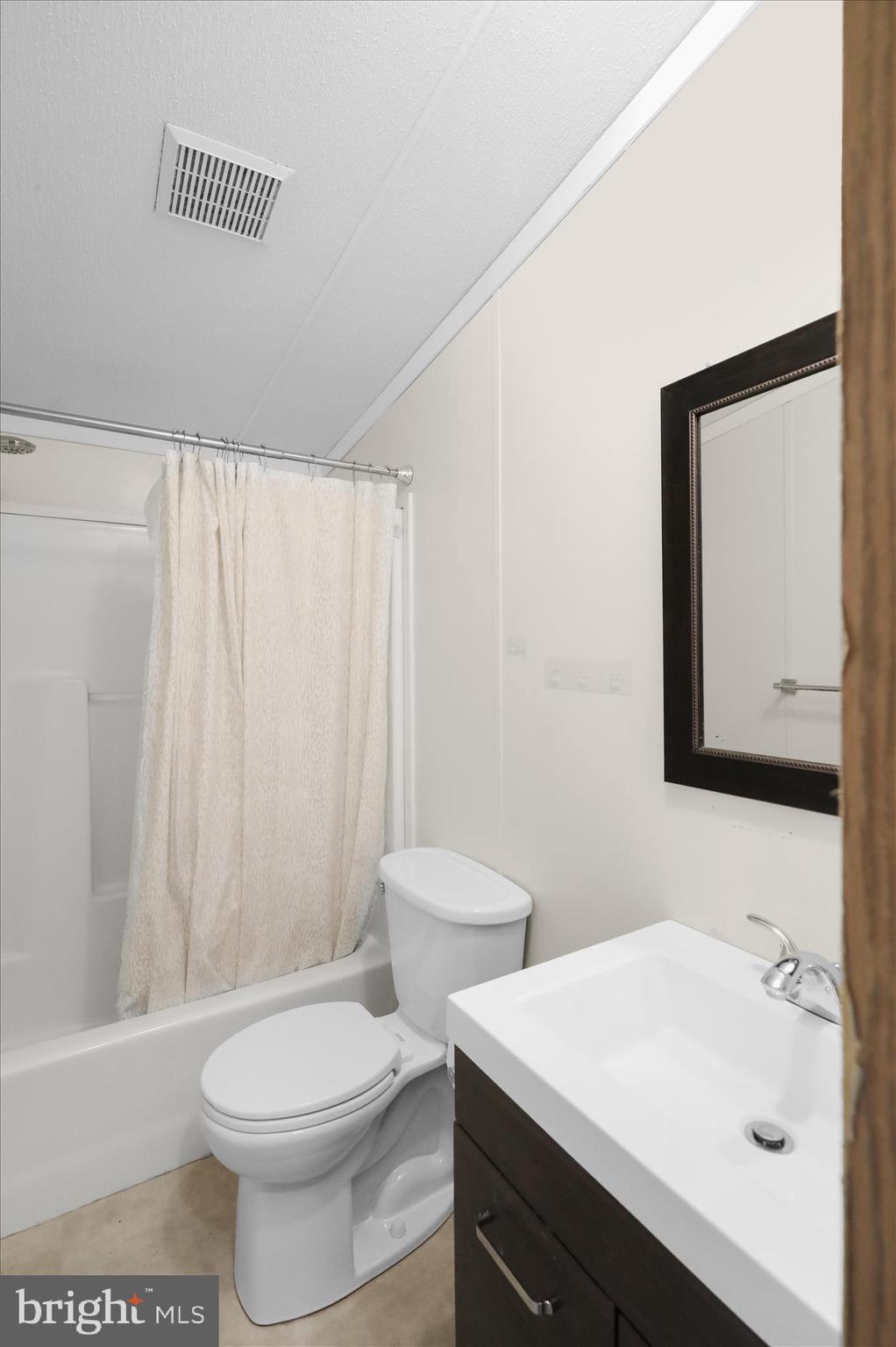260 Wooltown Road Wernersville, PA 19565 - Photo 16 of 20 360_8122