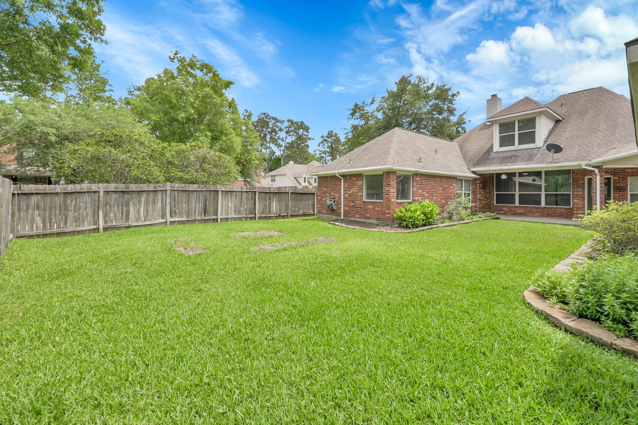 2 Westward Ridge Place The Woodlands, TX 77384 - Photo 37 of 43 Spacious backyard- plenty of room for a pool