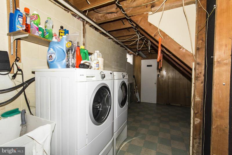 2815 Willoughby Road Baltimore, MD 21234 - Photo 12 of 25 Washer/Dryer