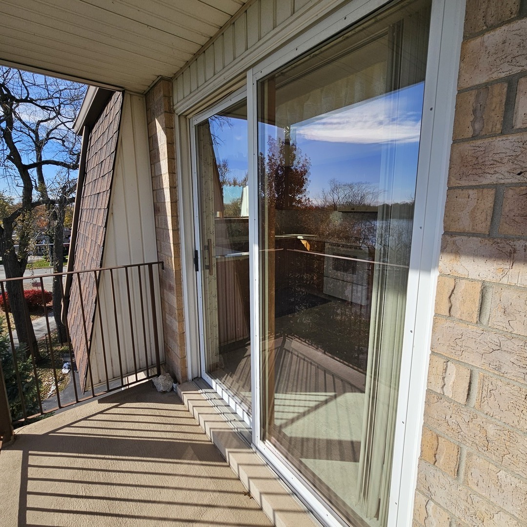 3620 186th Street, Unit 405 Lansing, IL 60438 - Photo 17 of 36 a view of a door of a house