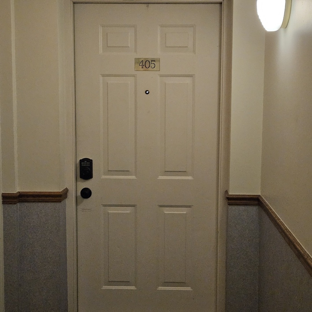 3620 186th Street, Unit 405 Lansing, IL 60438 - Photo 4 of 36 a bathroom with a shower