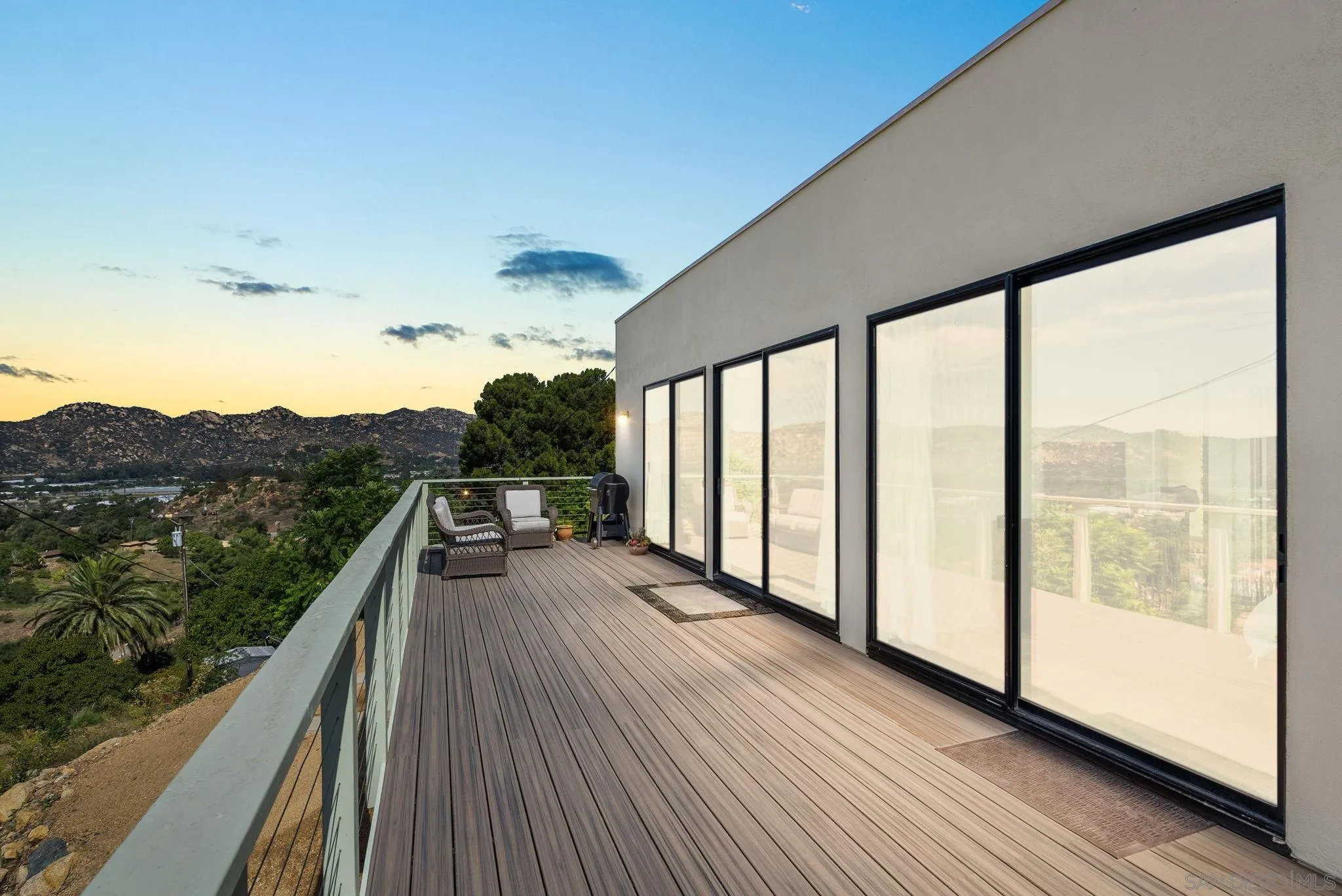 5521 Rainbow Heights Road Fallbrook, CA 92028 - Photo 19 of 36 a view of balcony and floor