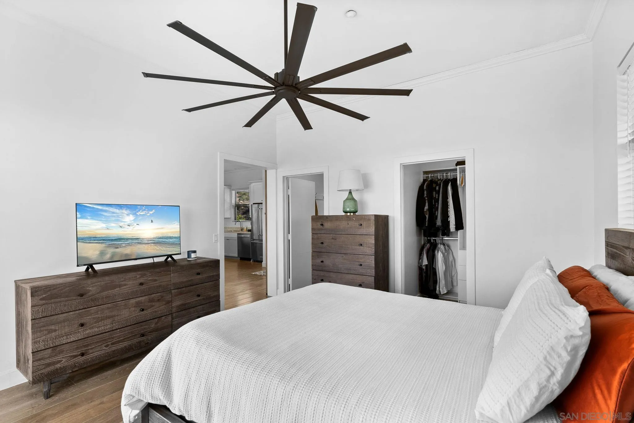 5521 Rainbow Heights Road Fallbrook, CA 92028 - Photo 23 of 36 a bed room with a bed and a flat screen tv