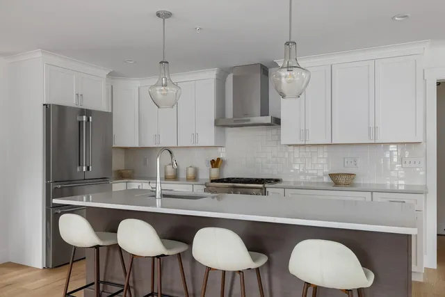 $2,300,000 | 665 Wallis Road, Rye, NH 03870